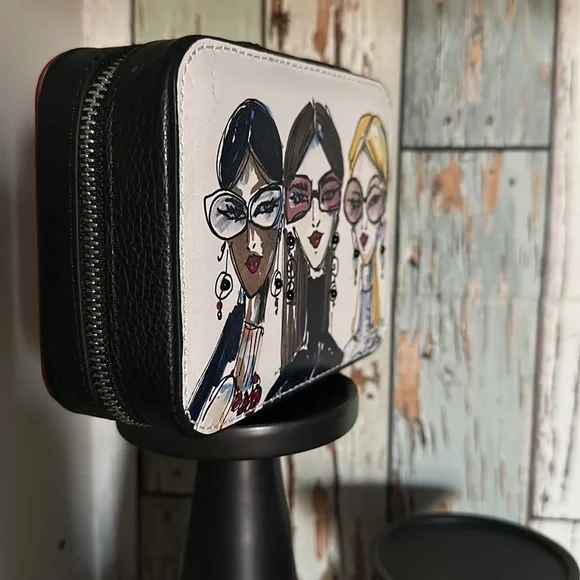 Brighton Jewelry / Cosmetic hardsided zip around bag - Picture 2 of 10